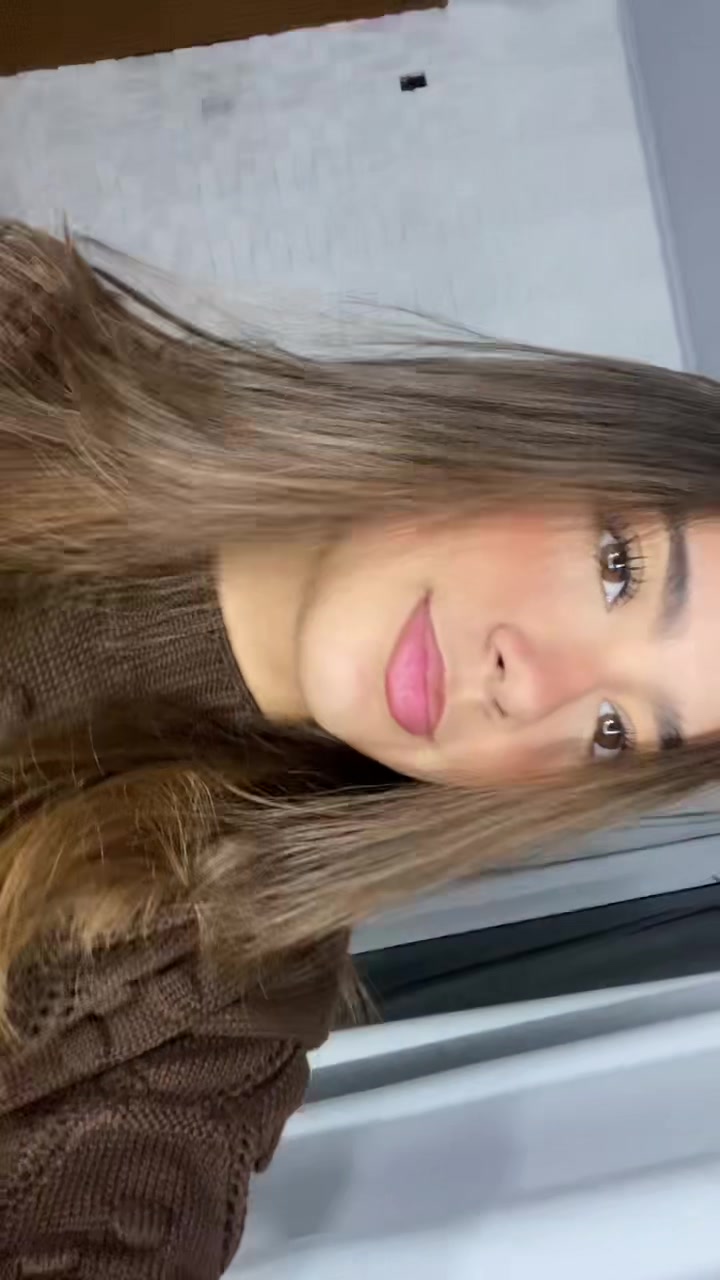 @liviaareiss_