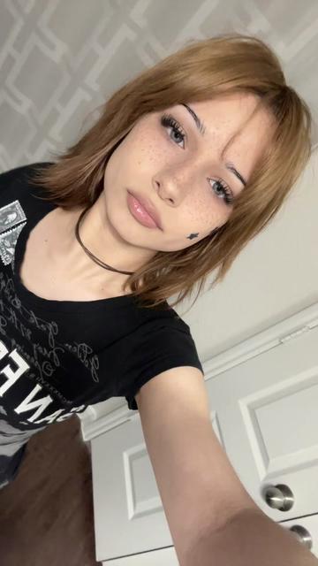 @￼