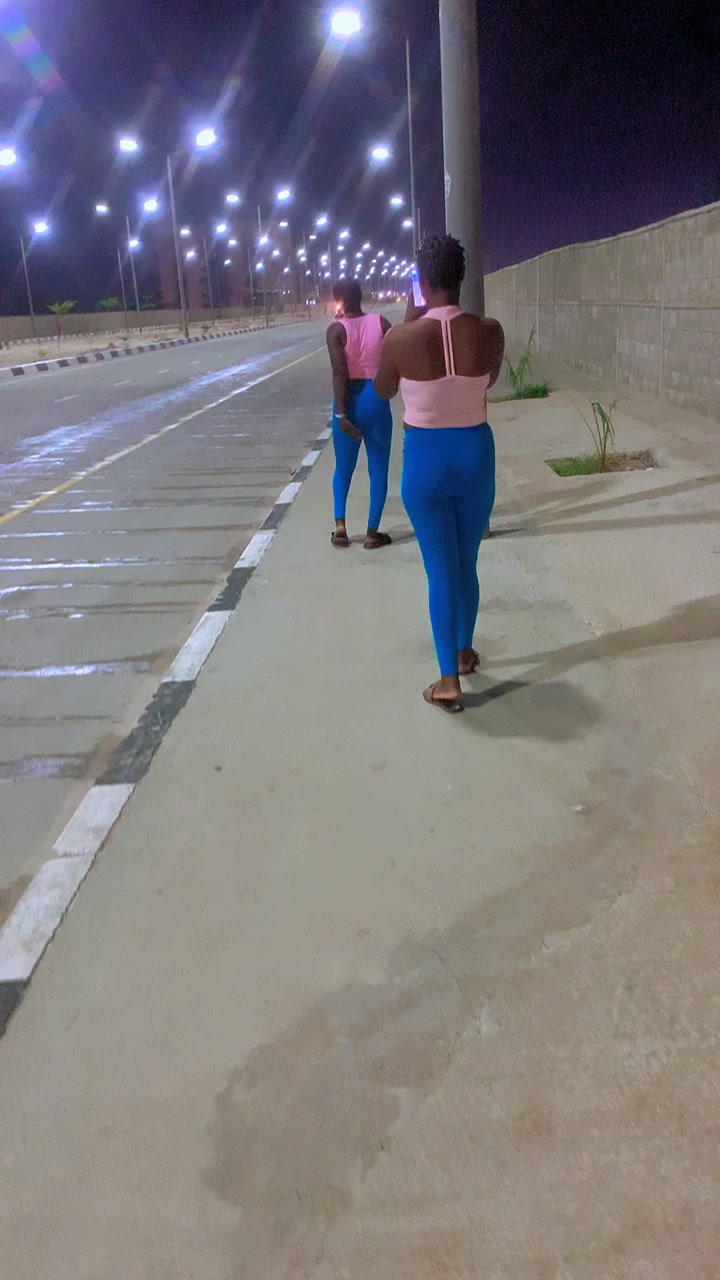 @Anikeade💕💕🥹