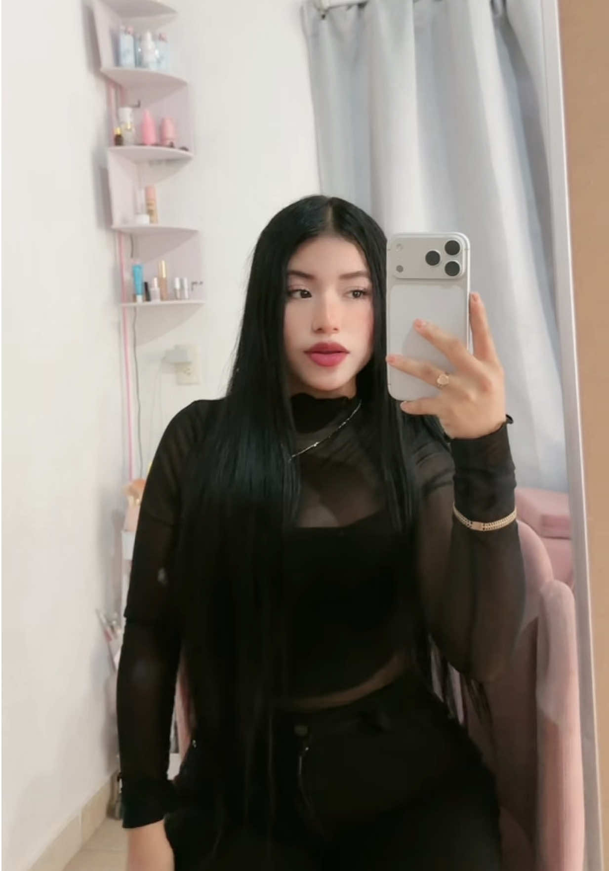 @𝑲 𝗔 𝗥 𝗢 𝒍 🩵