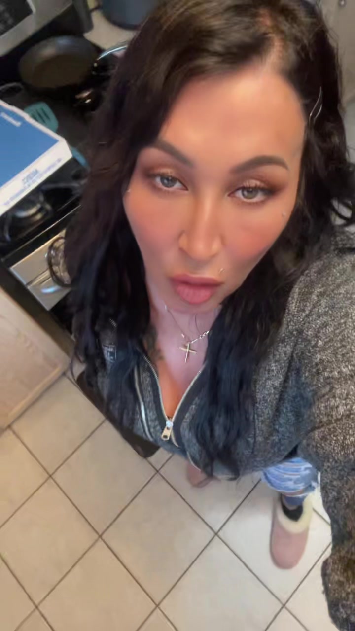 @Italiangirl🇮🇹native🇨🇦🇨🇦