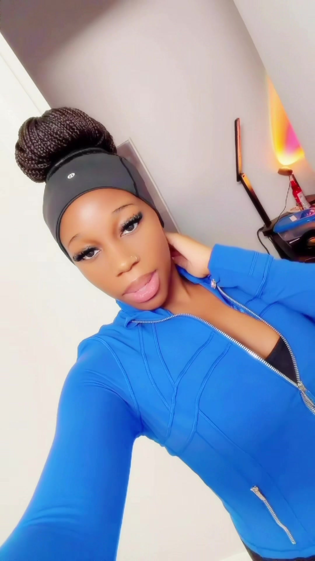 @kikidoyouluvmeee_