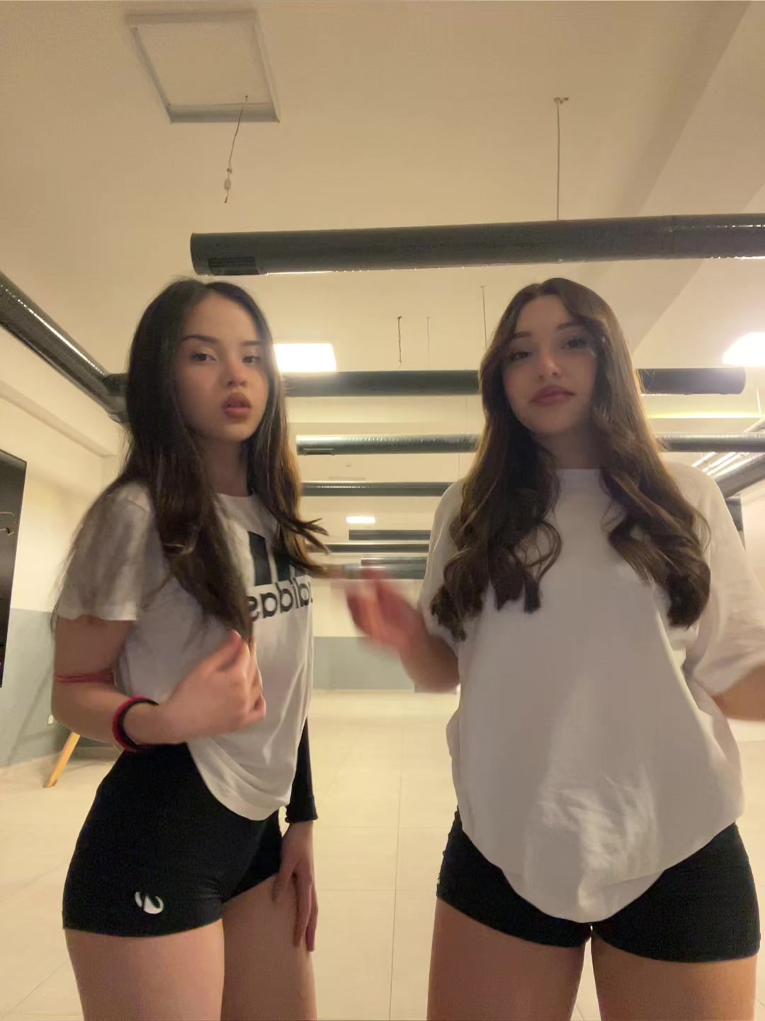 @kizimotistikmisinizla