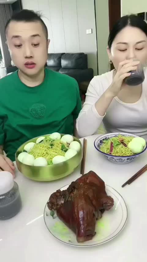 @foodmukbang