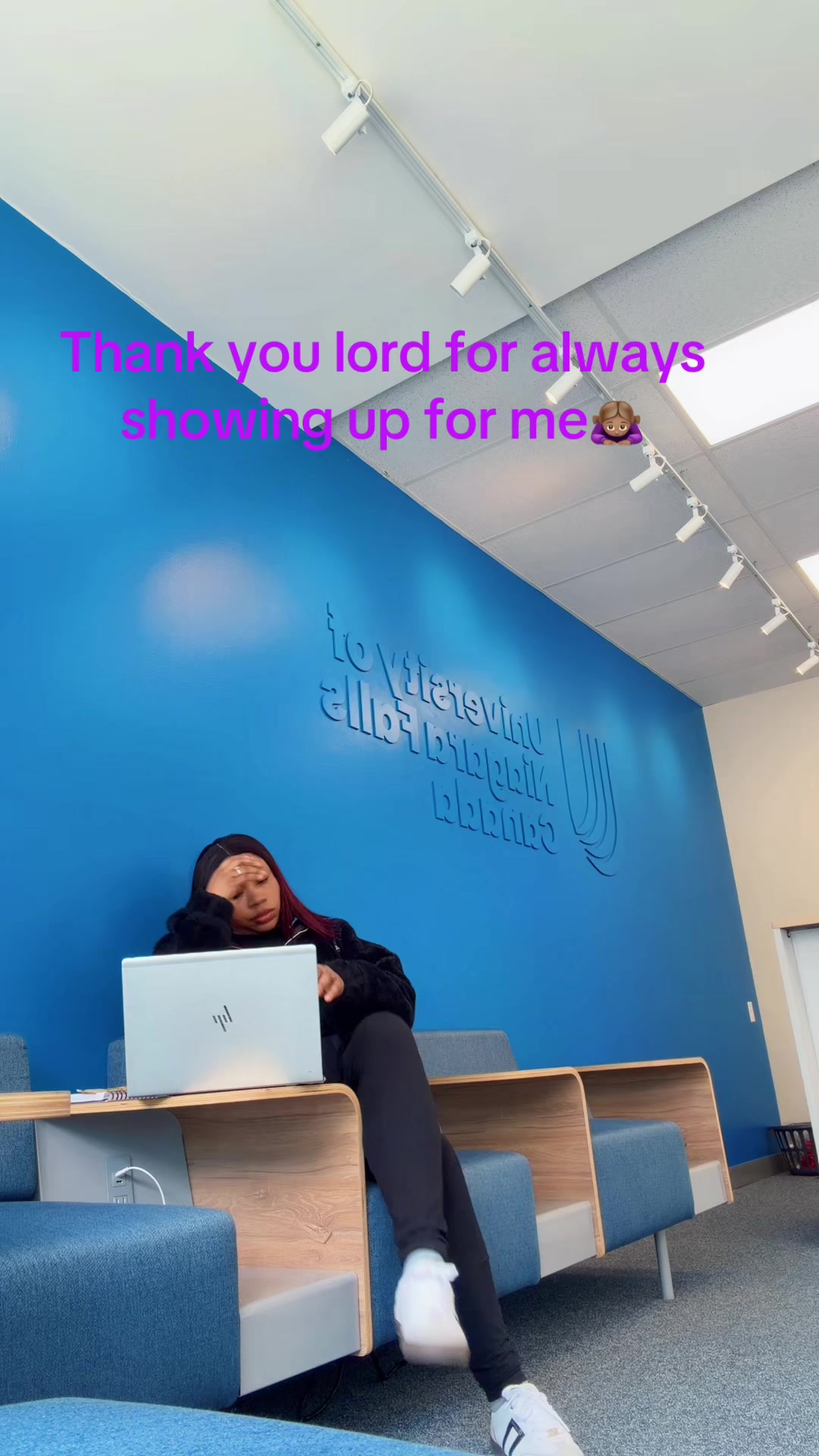 @YourstrulyEsther
