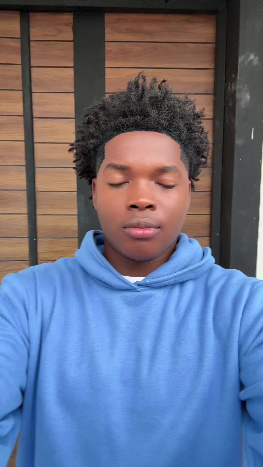 @Ejay 🧨