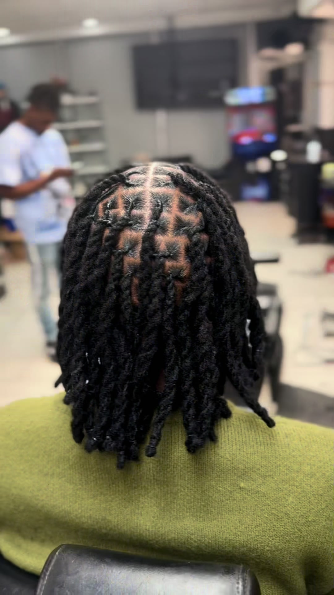 @ZOE-LOCKS-CUTZ