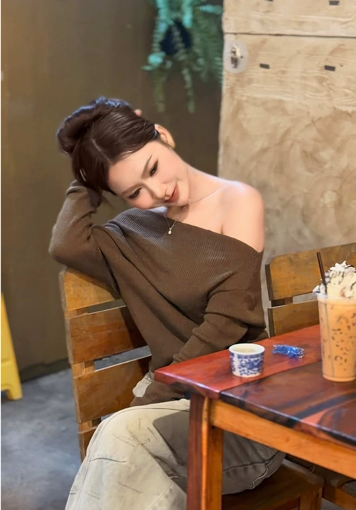 @เฟิร์น มาริสา