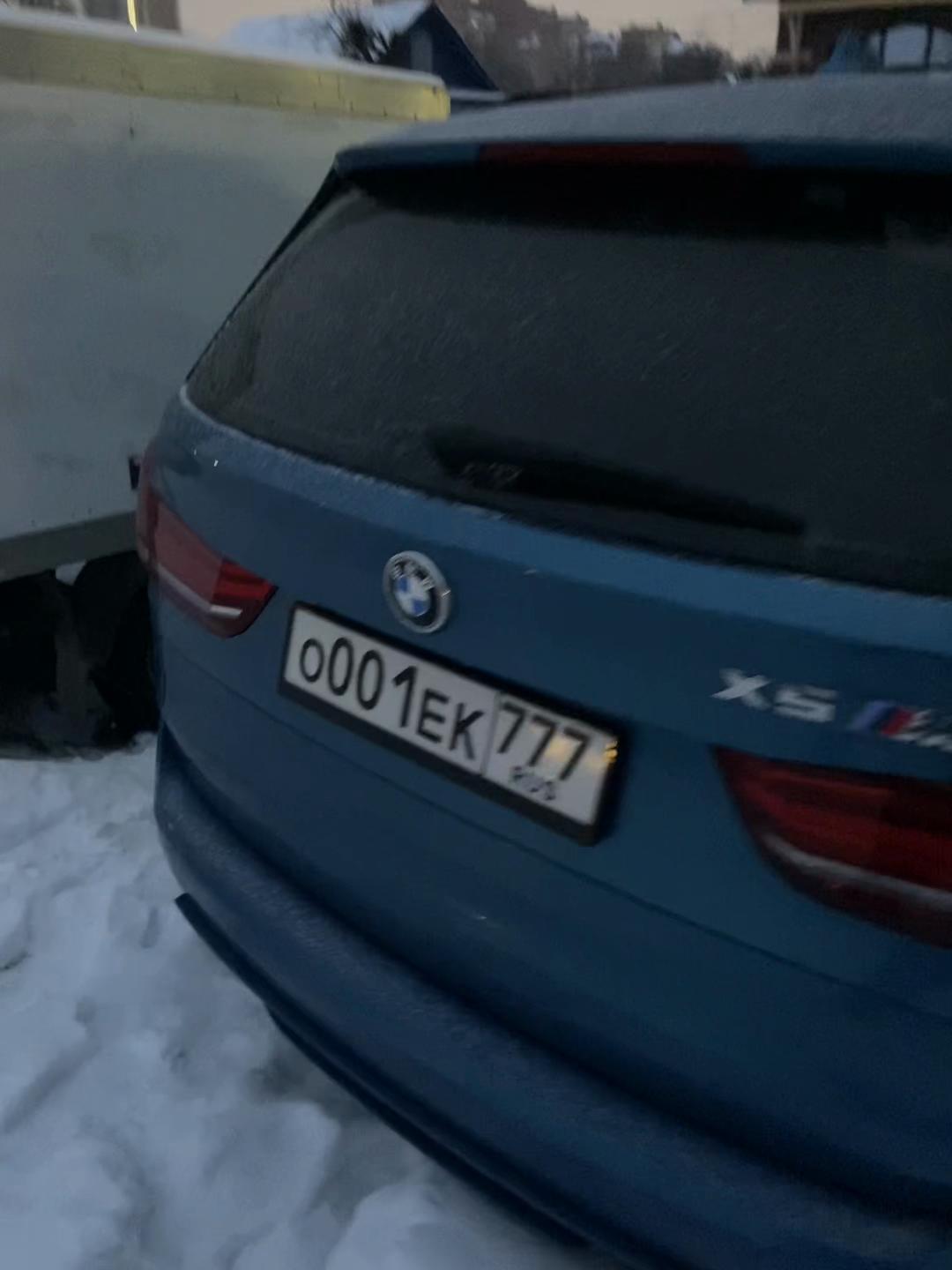 @001