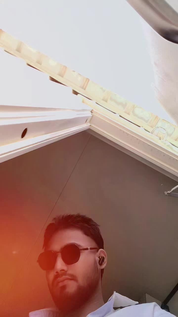 @𝐀𝐬𝐡𝐢𝐬𝐡 𝐤𝐮𝐦𝐚𝐫