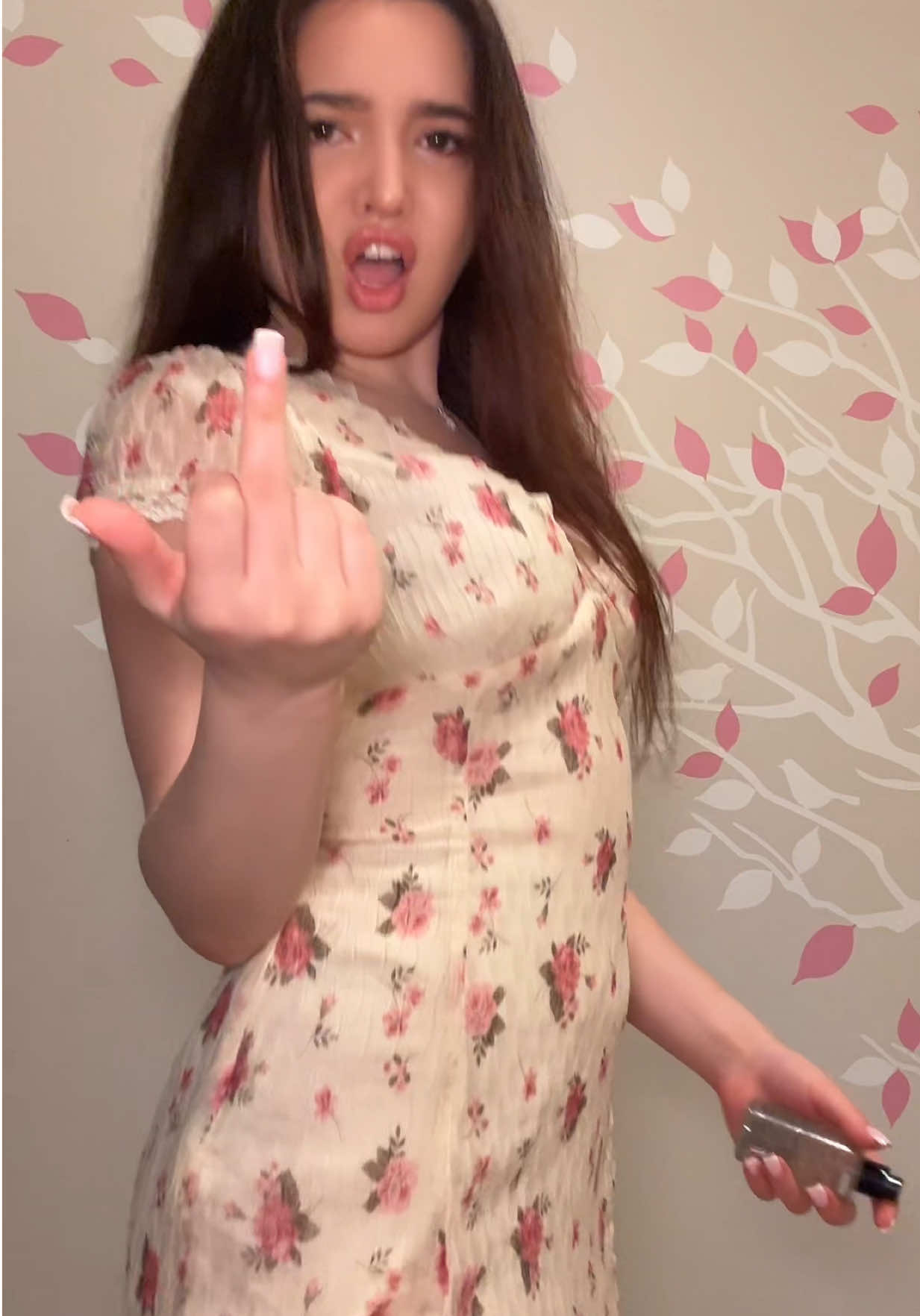 @alishashakirova