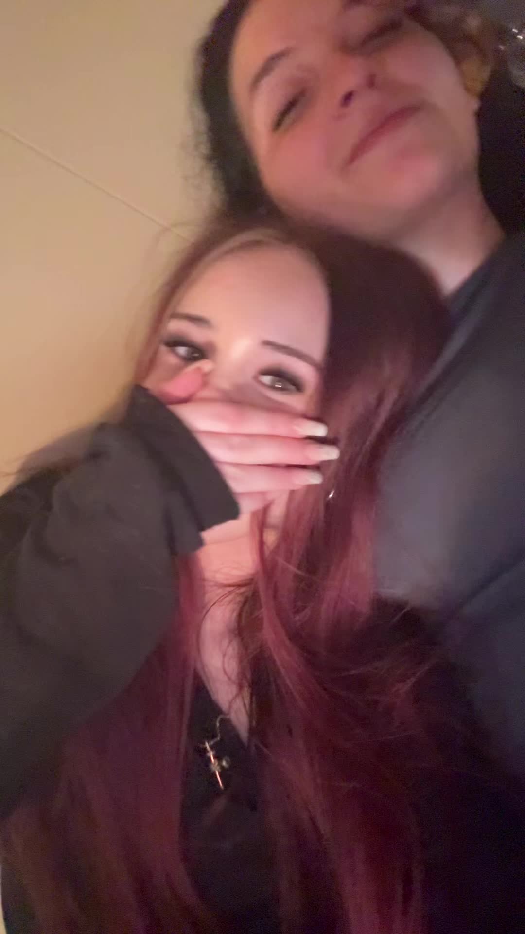 @😜😜