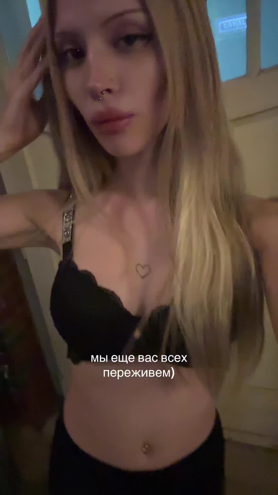 @^^