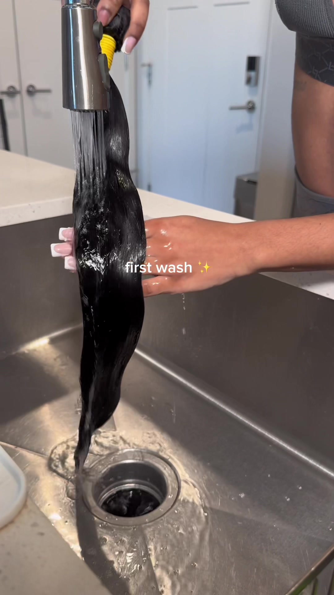 @CrownedByMari