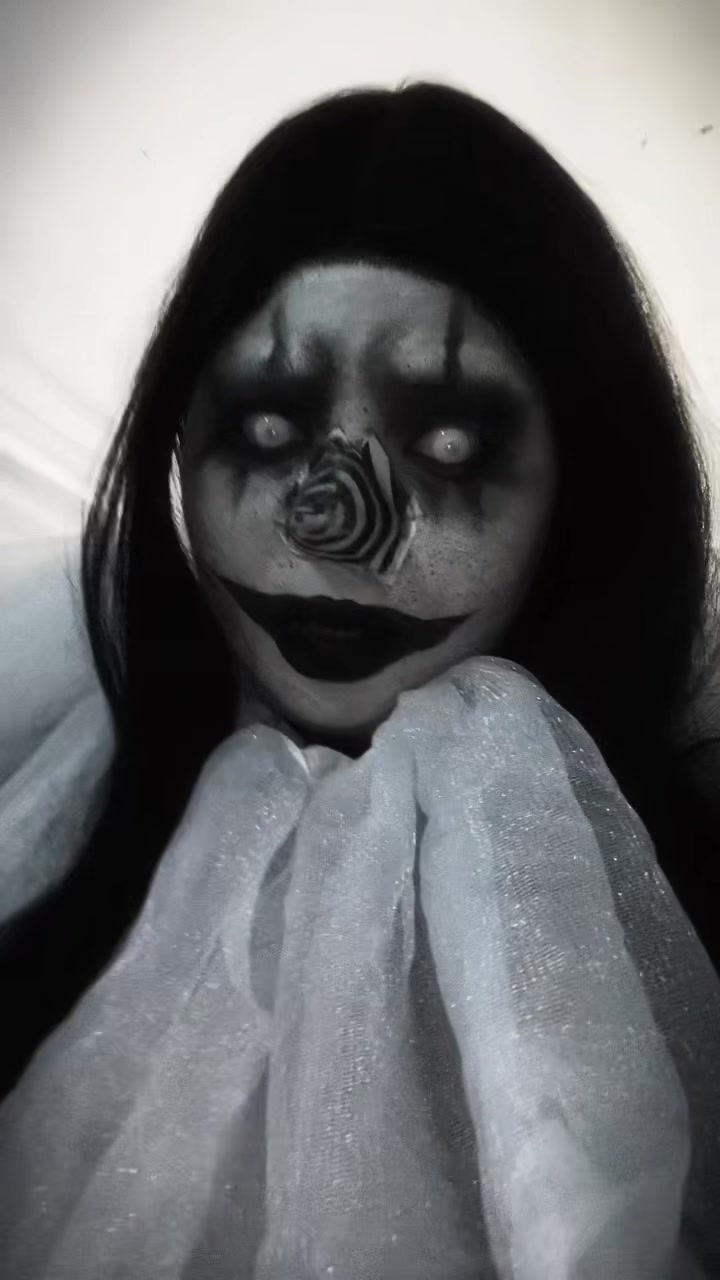@Ghost👻