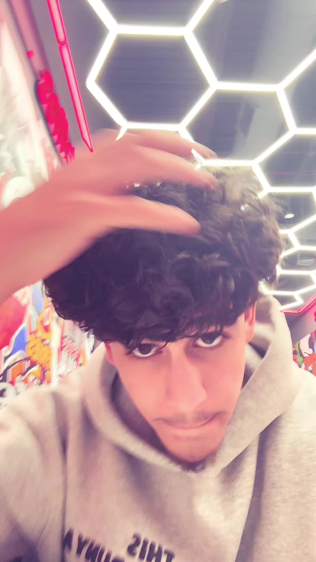 @علي