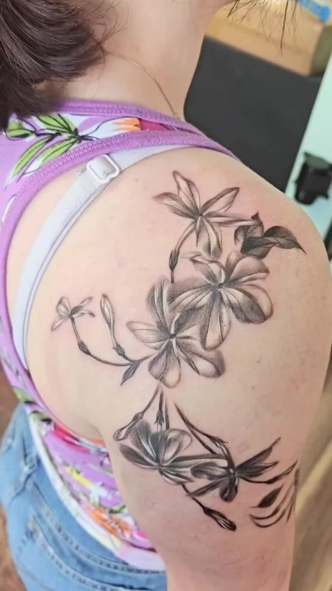 @samburtontattoo