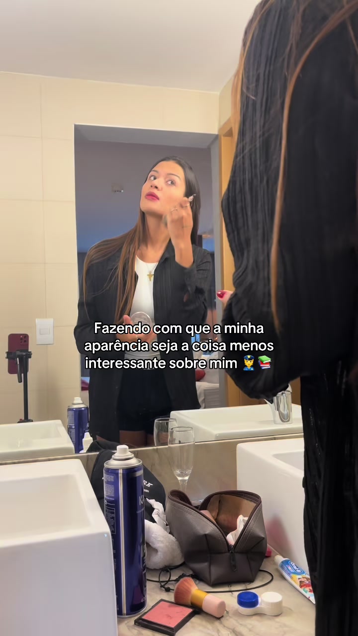 @Vitória Mendes