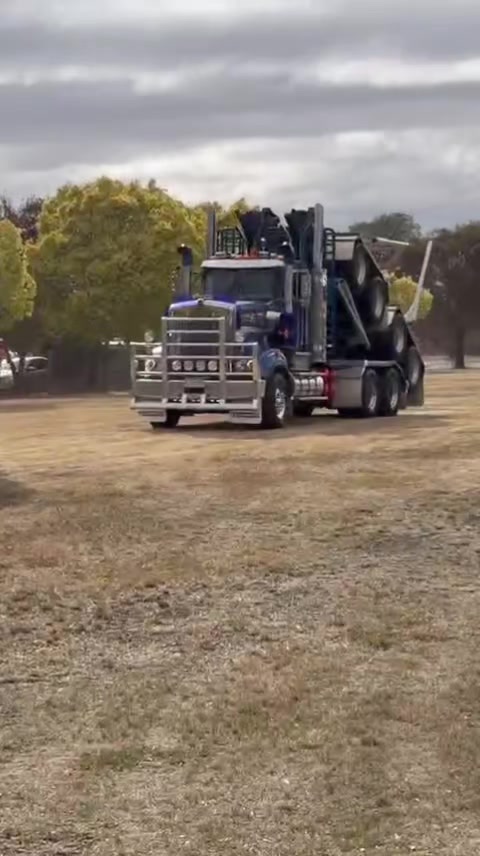 @NE Trucks🖤
