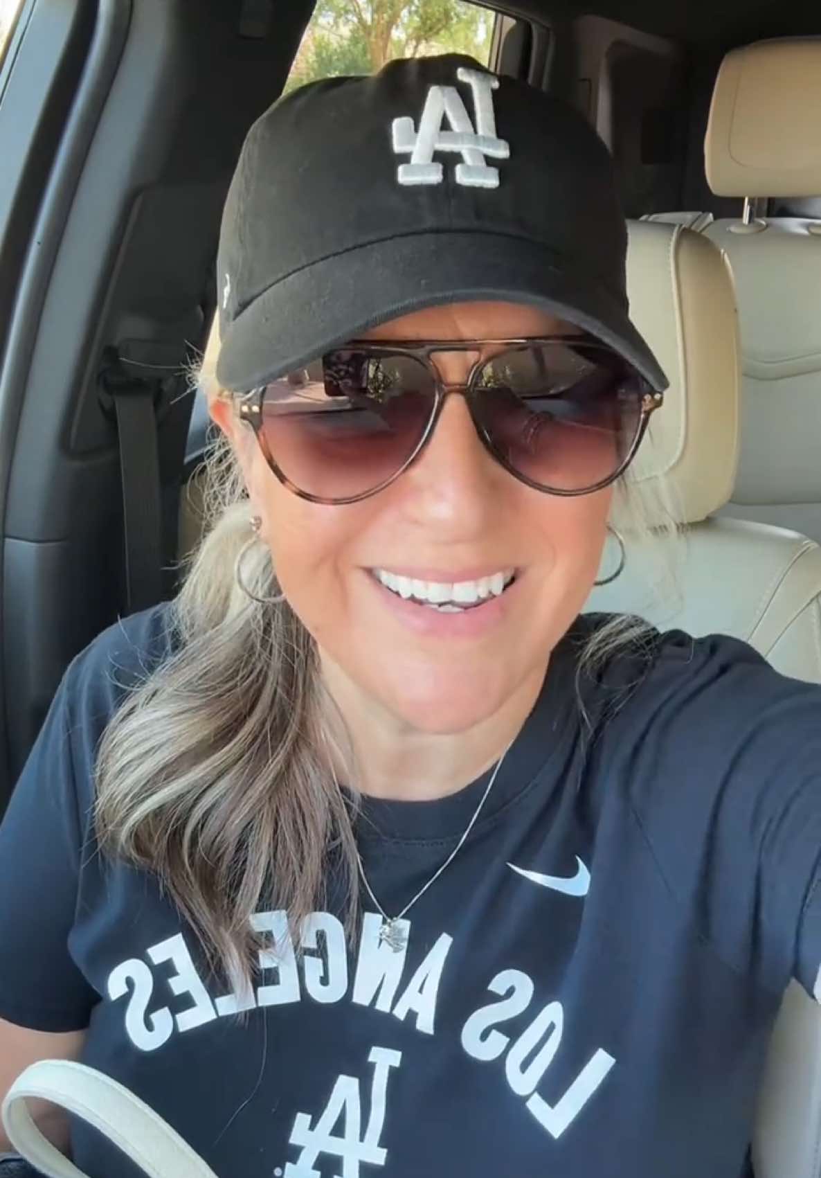 @๐ Angi, The LA Hat Lady ๐