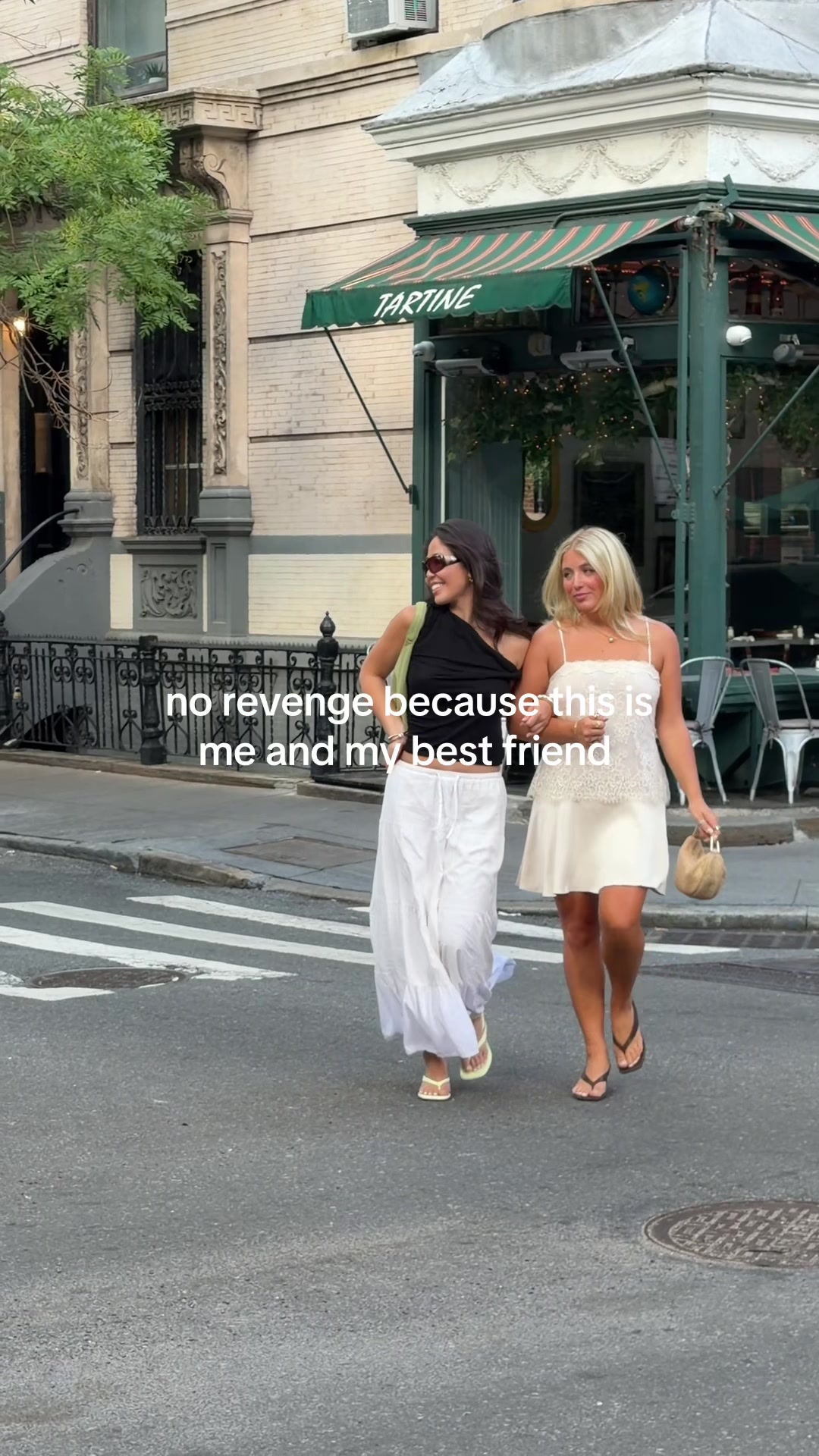 @Caroline Evans
