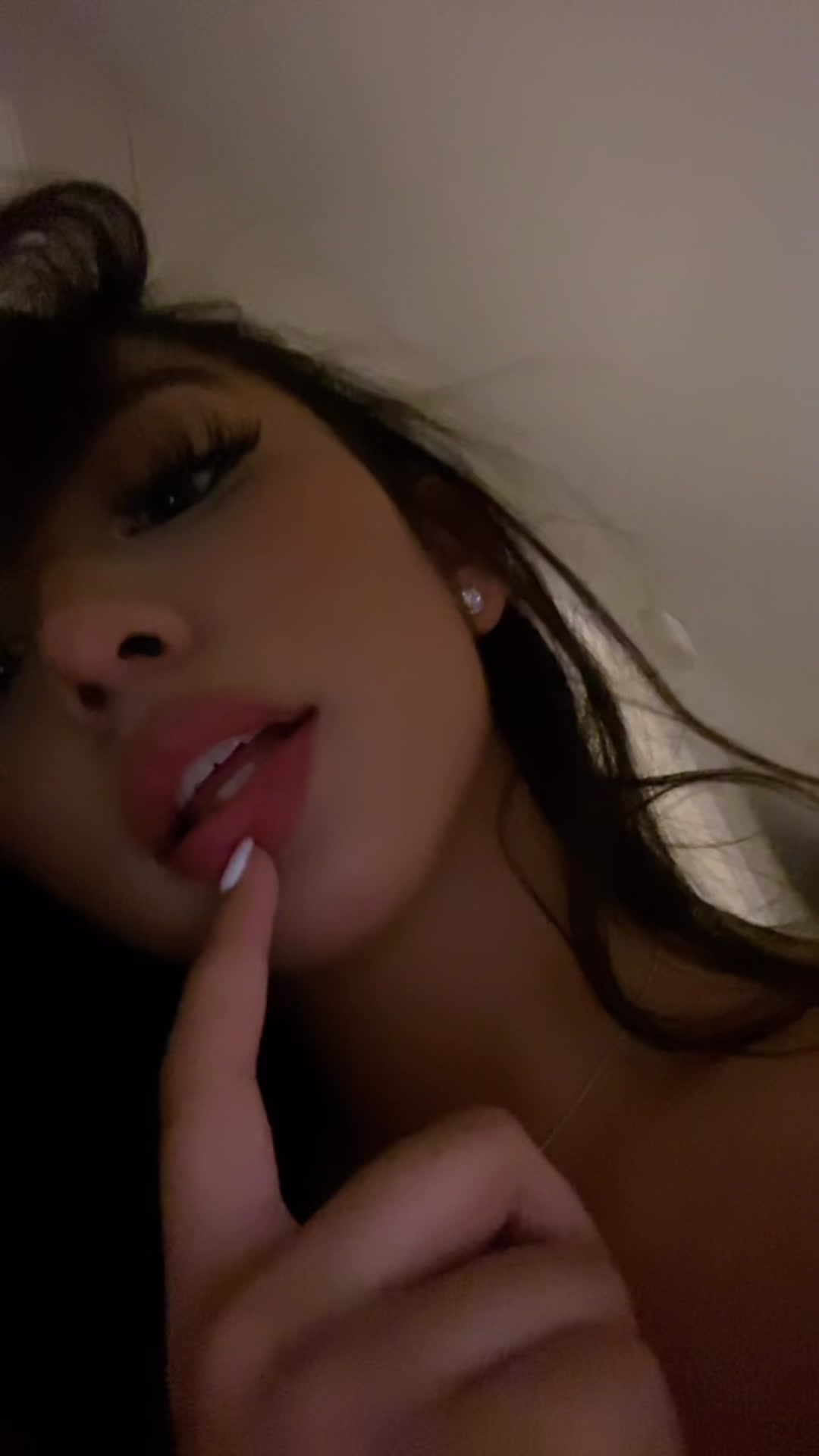 @￶￶