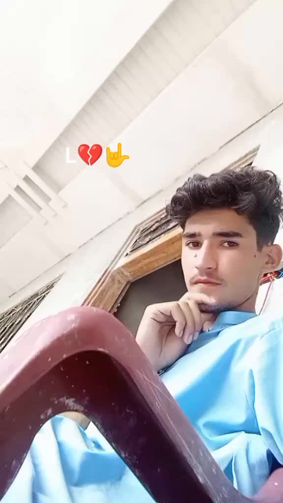 @💸ÇhøTā ÃdãM 🤞🏿
