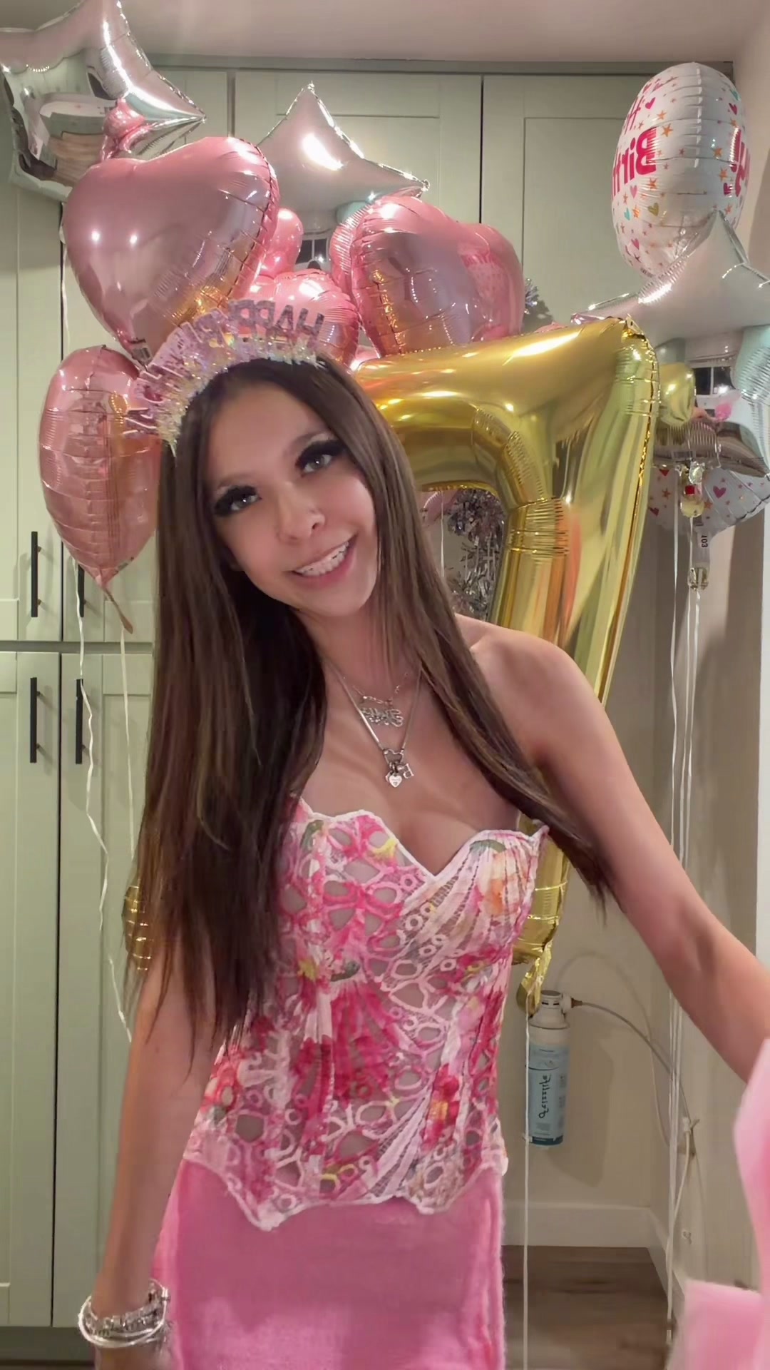 @714bella