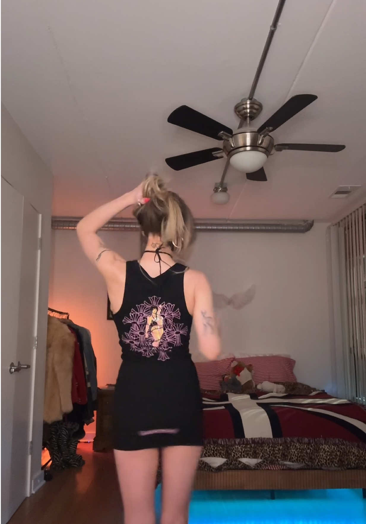 @isabella