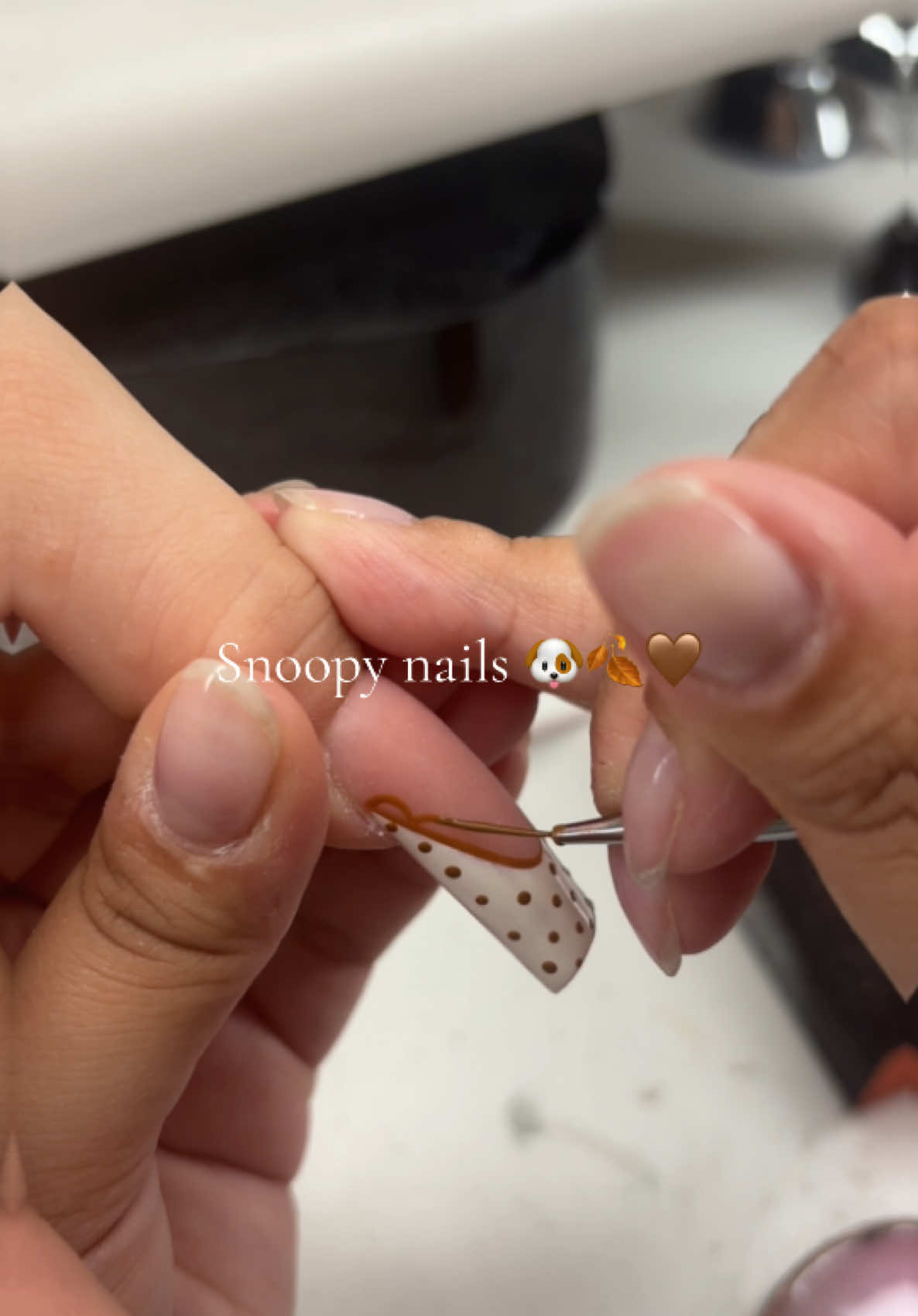 @DebsclawsLLC | CT Nail Tech 🤎