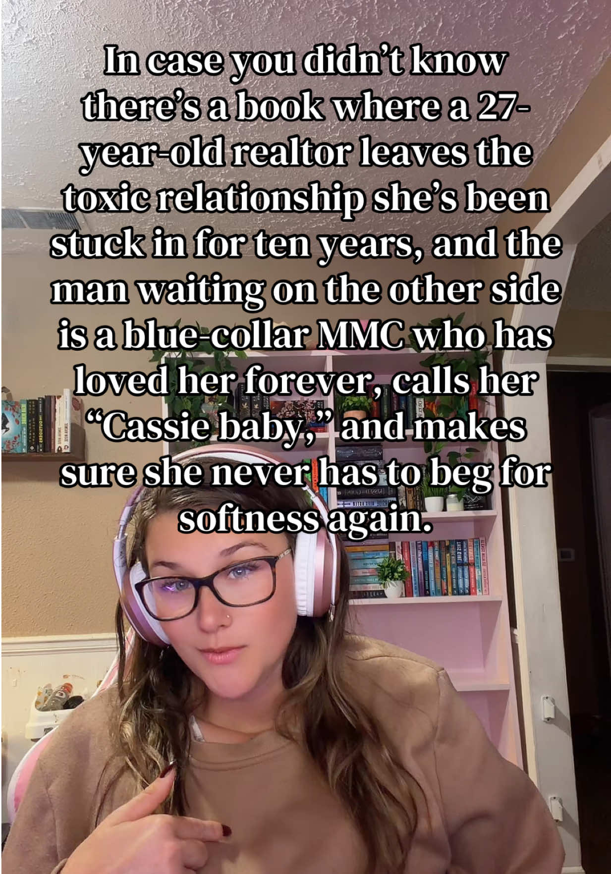 @adria | indie author📚✨