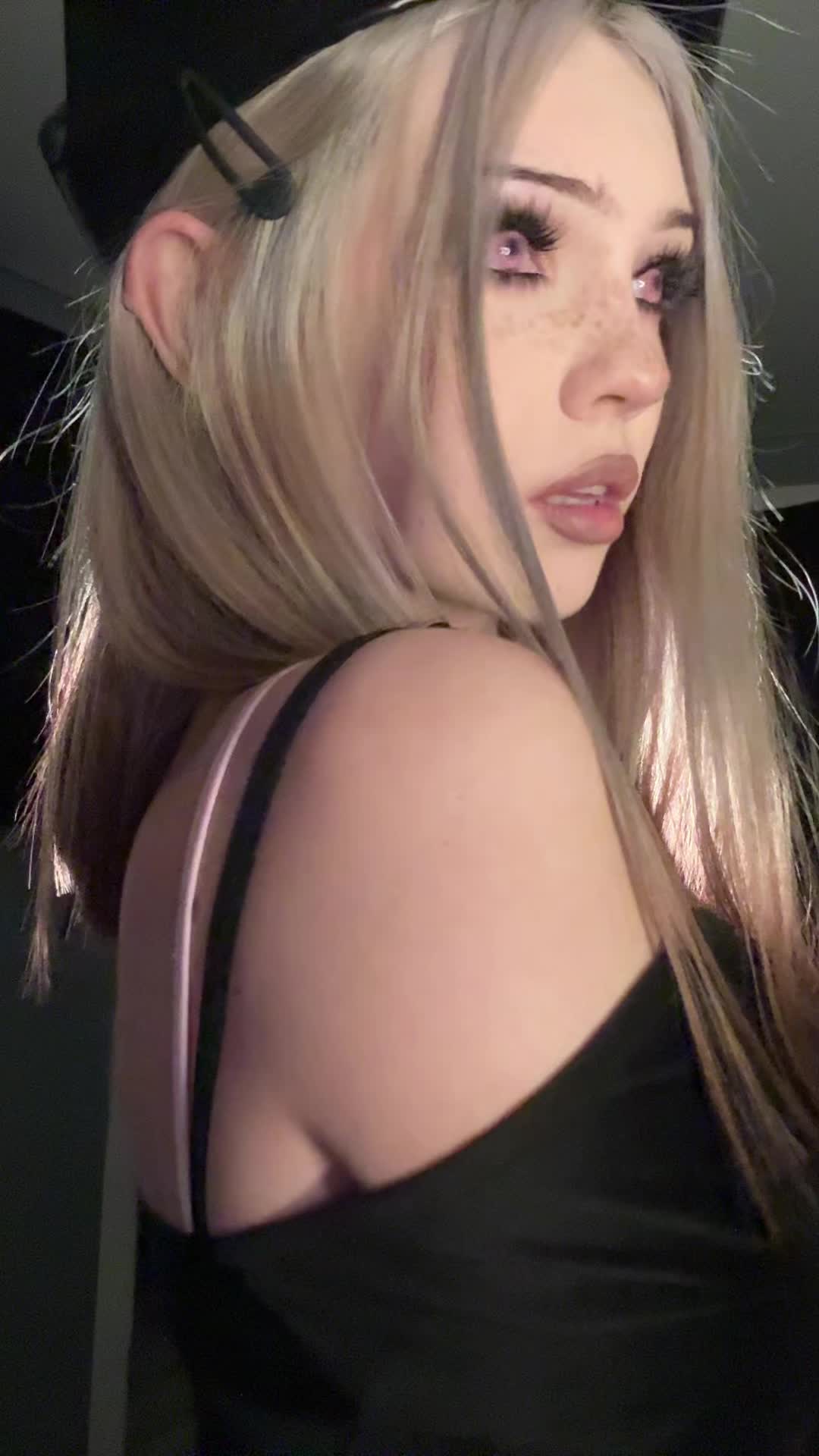 @🦥
