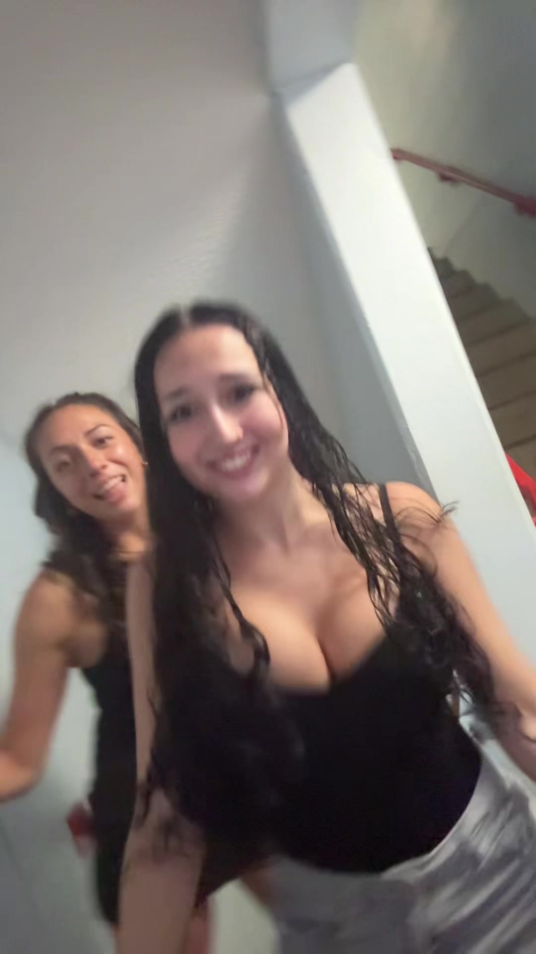 @cutehotamazinggirl