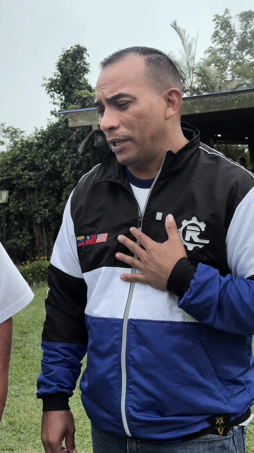 @V&iacute;ctor Aponte