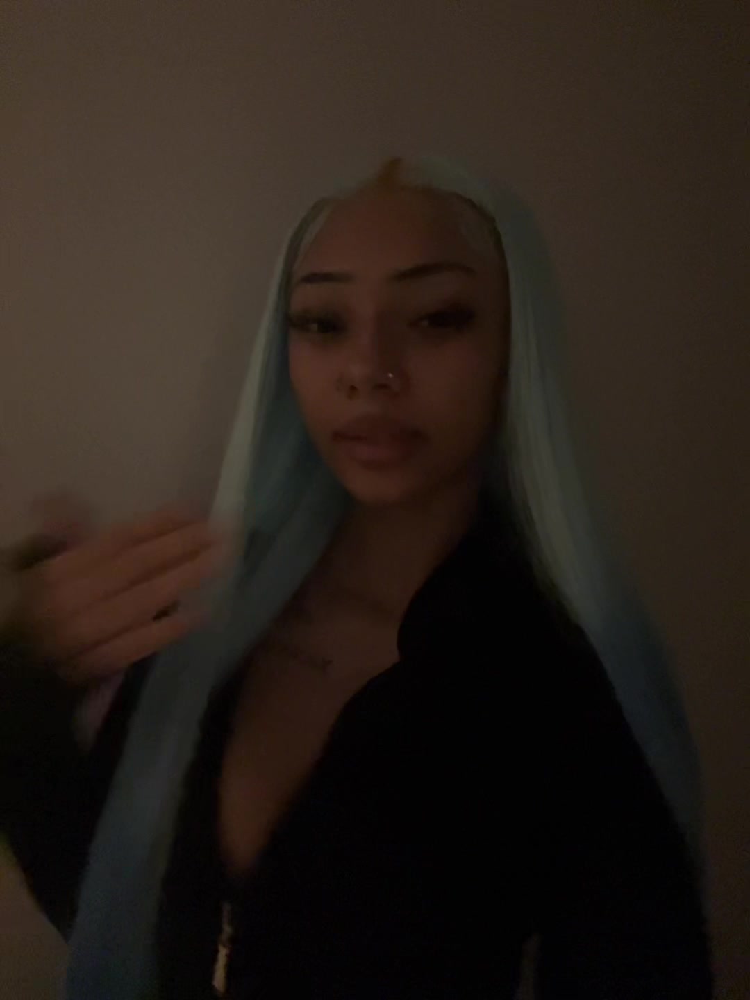 @️