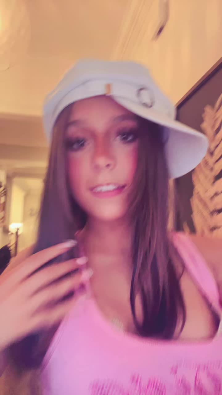 @adelesnotsosecret