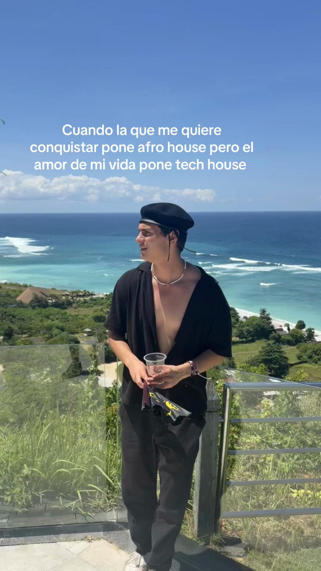 @David Cortés