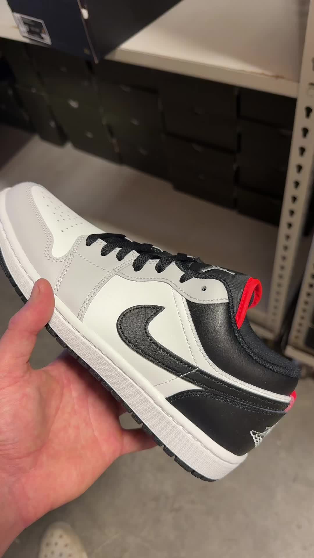@VERIFIED SNEAKER DEALS