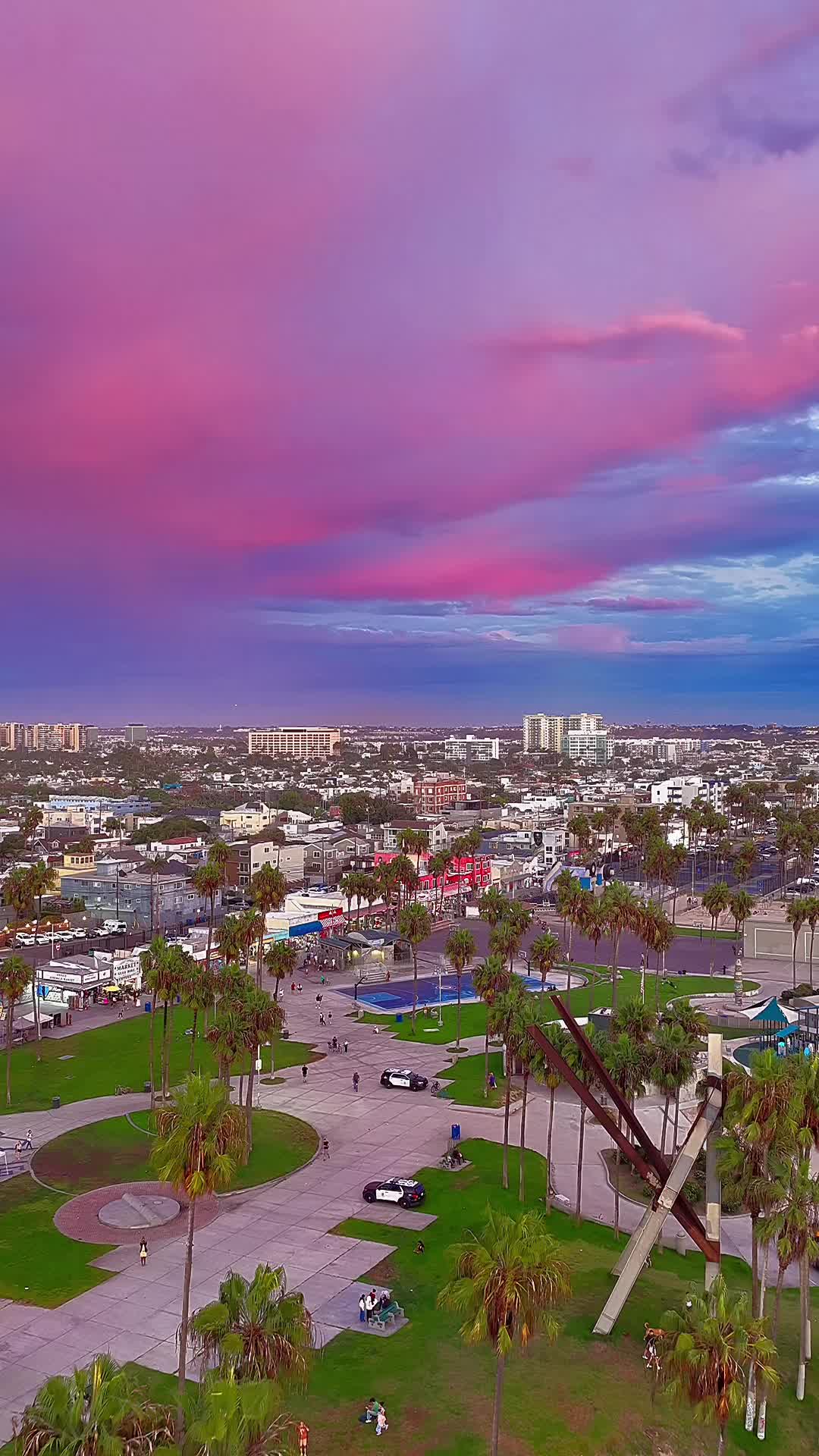 @Venice Beach Boardwalk