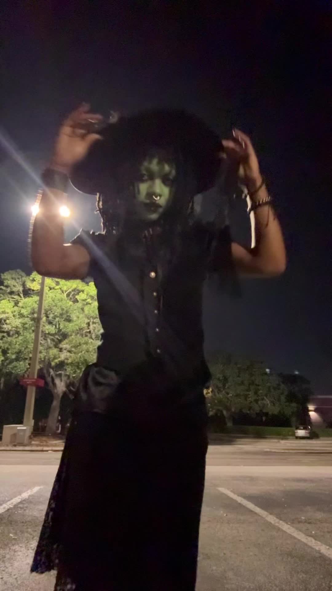 @kezz 🕷️