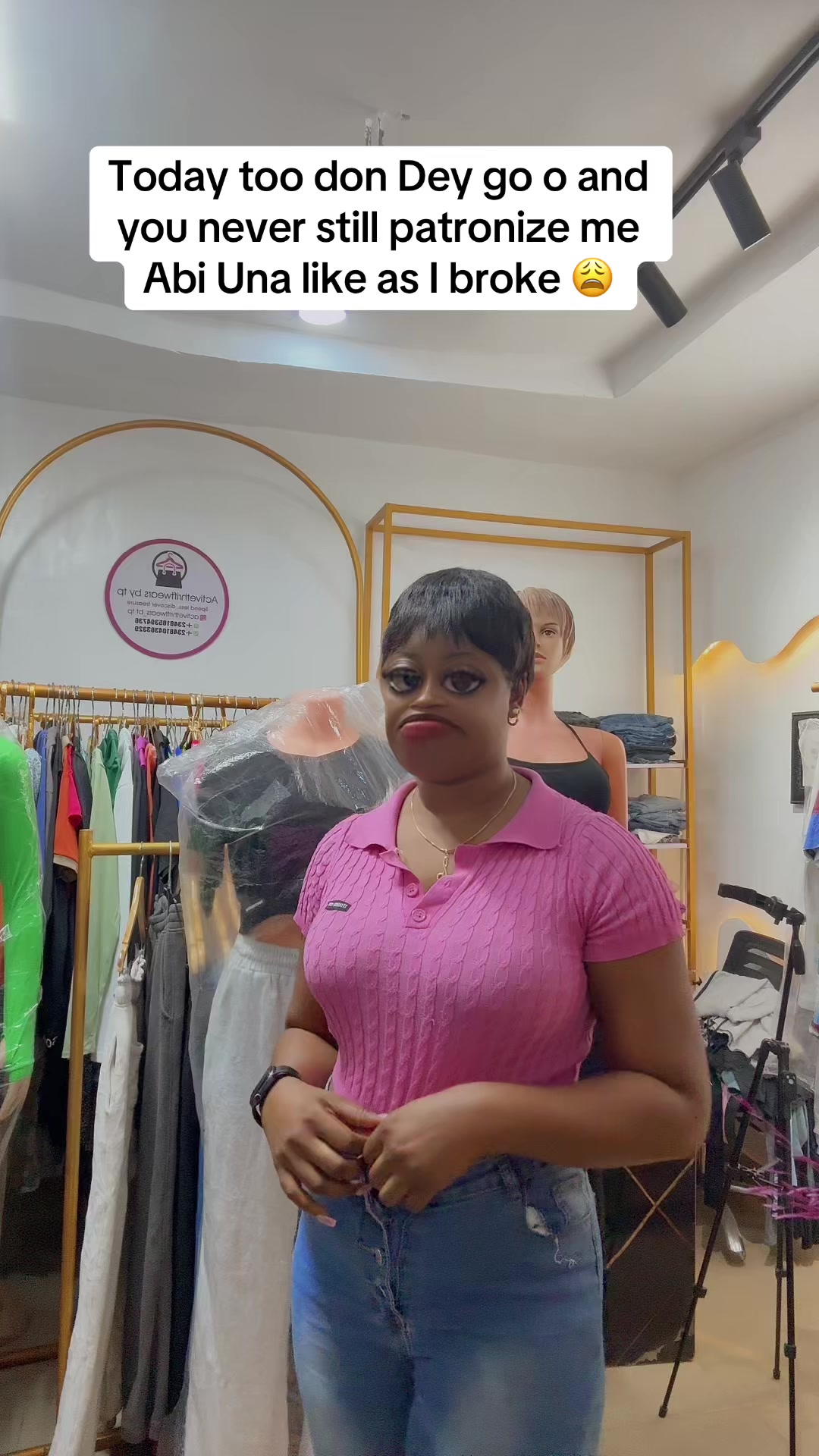 @Queenbeeba
