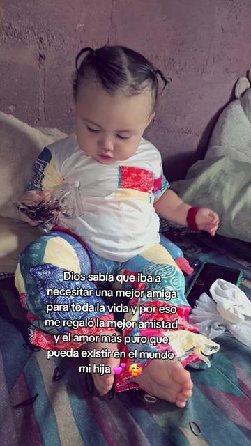 @❤️😻ZOE MONTOYA🥰💜