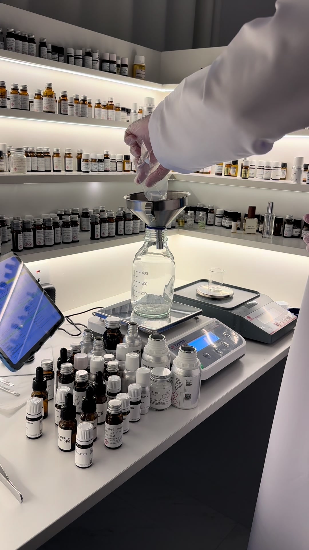 @OMR.PERFUMER