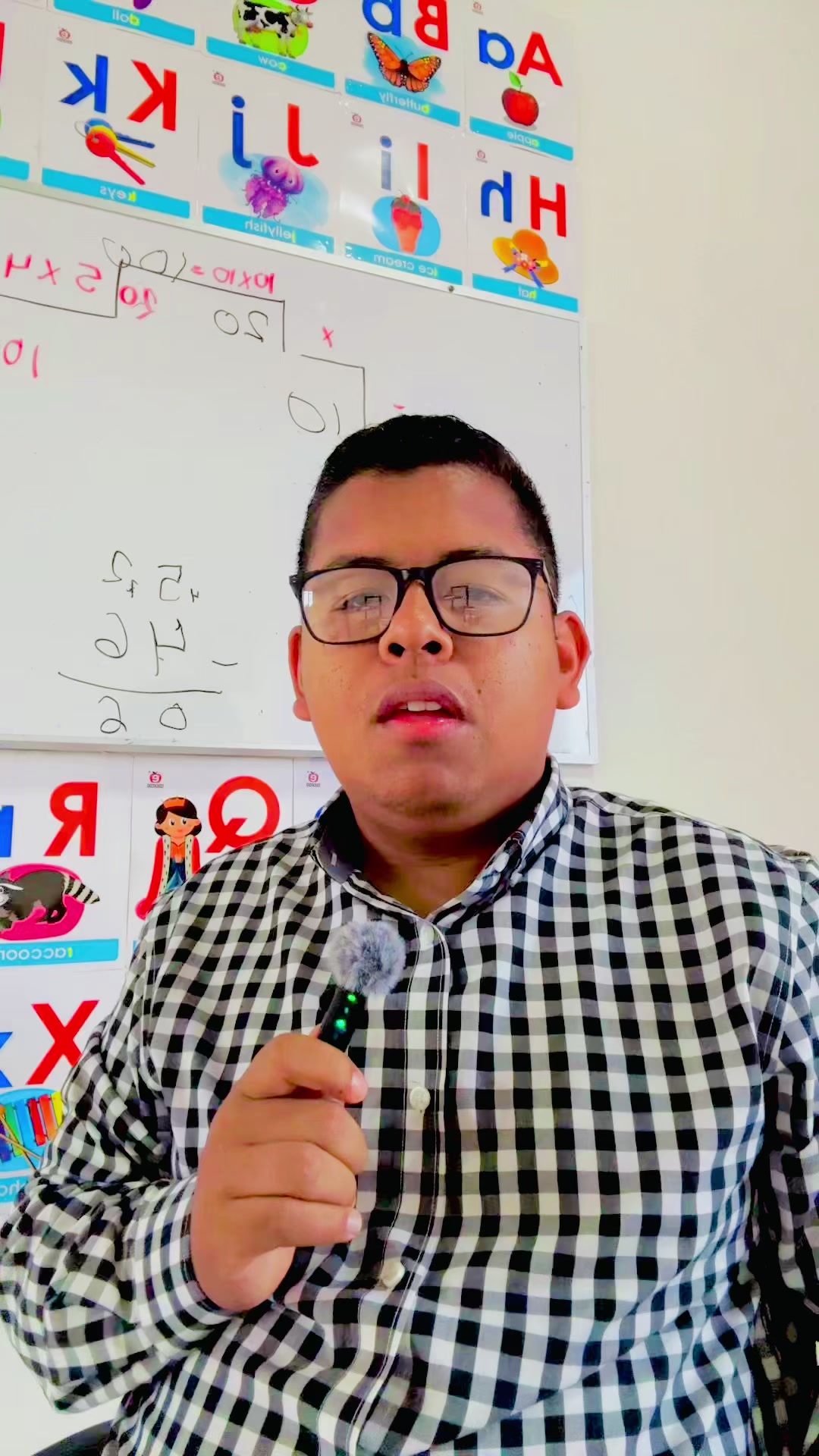@El Maestro Rom&aacute;n 👨&zwj;🏫