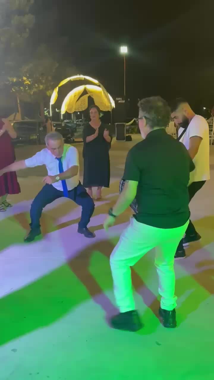 @_Komedi_Bartın oyuncusu