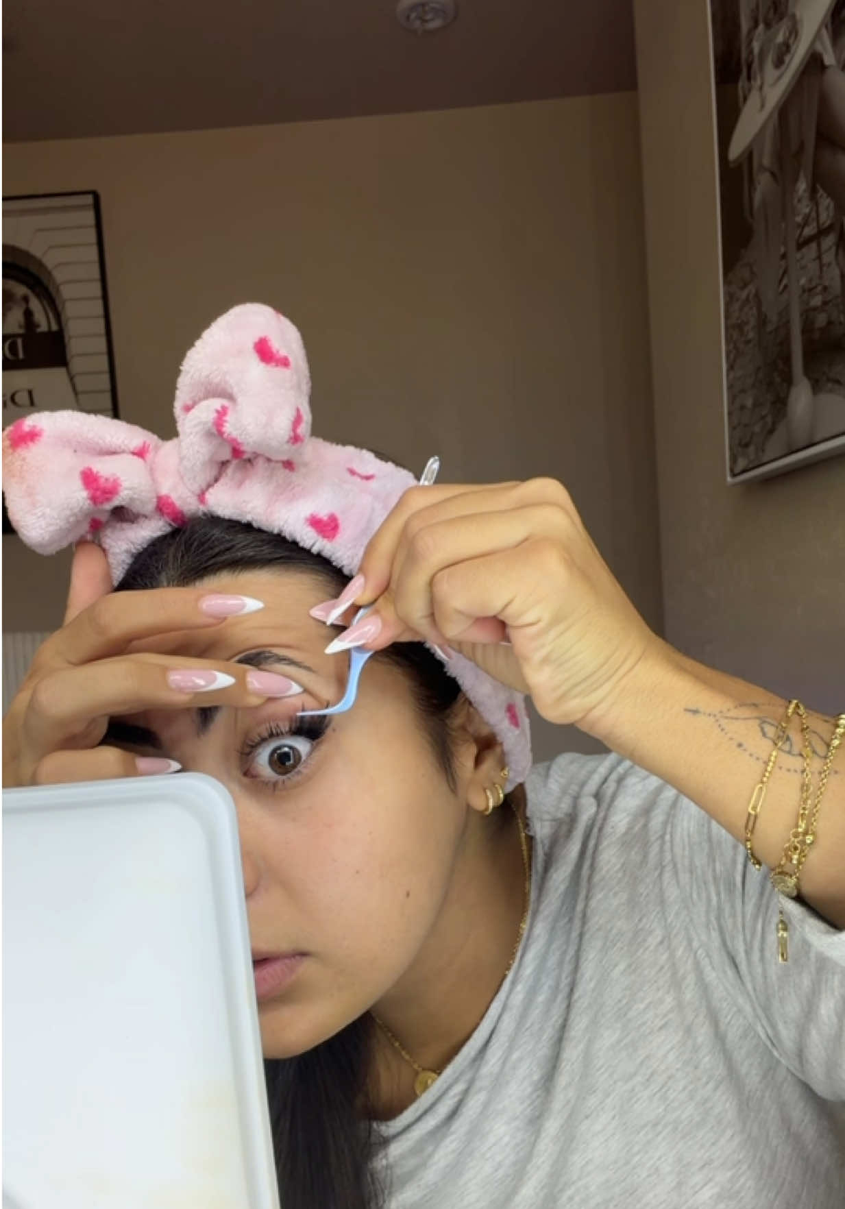 @Sinnnthia