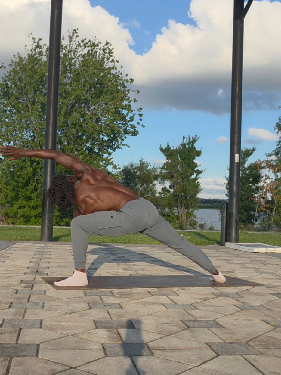 @C.hamp.ionyogi