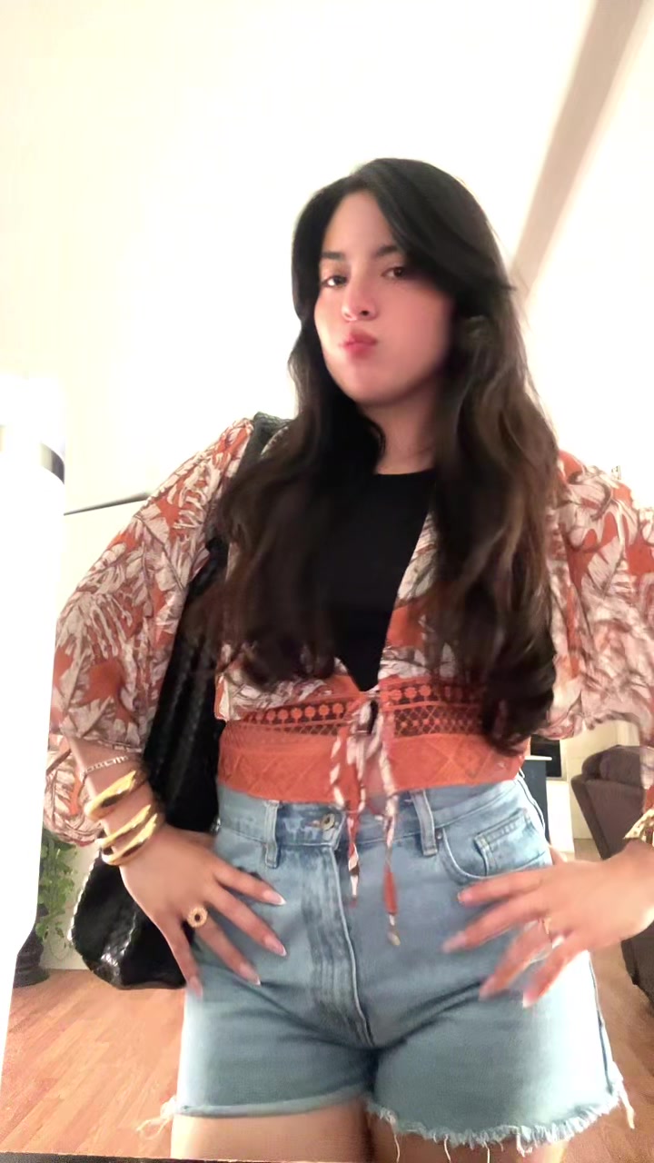 @lizbethrojocampuzano
