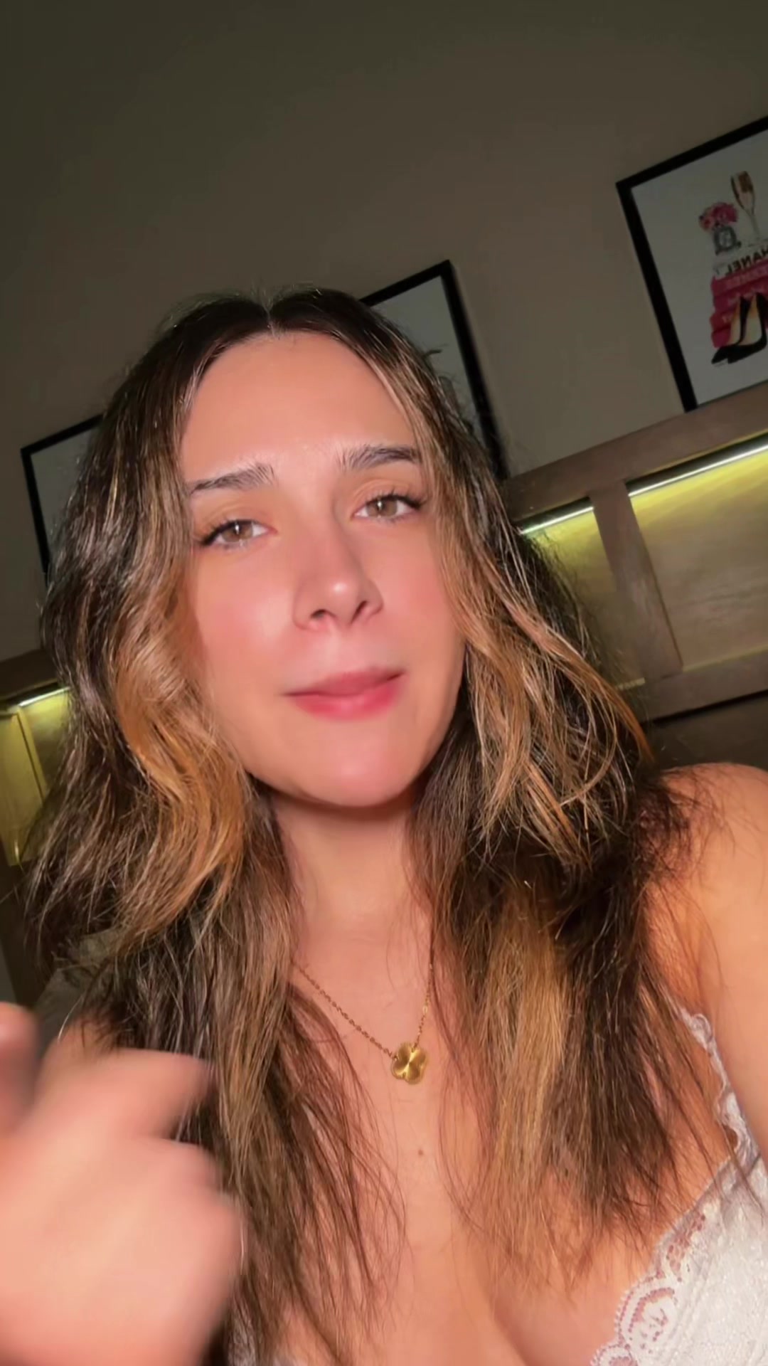 @Alejandra☯︎︎