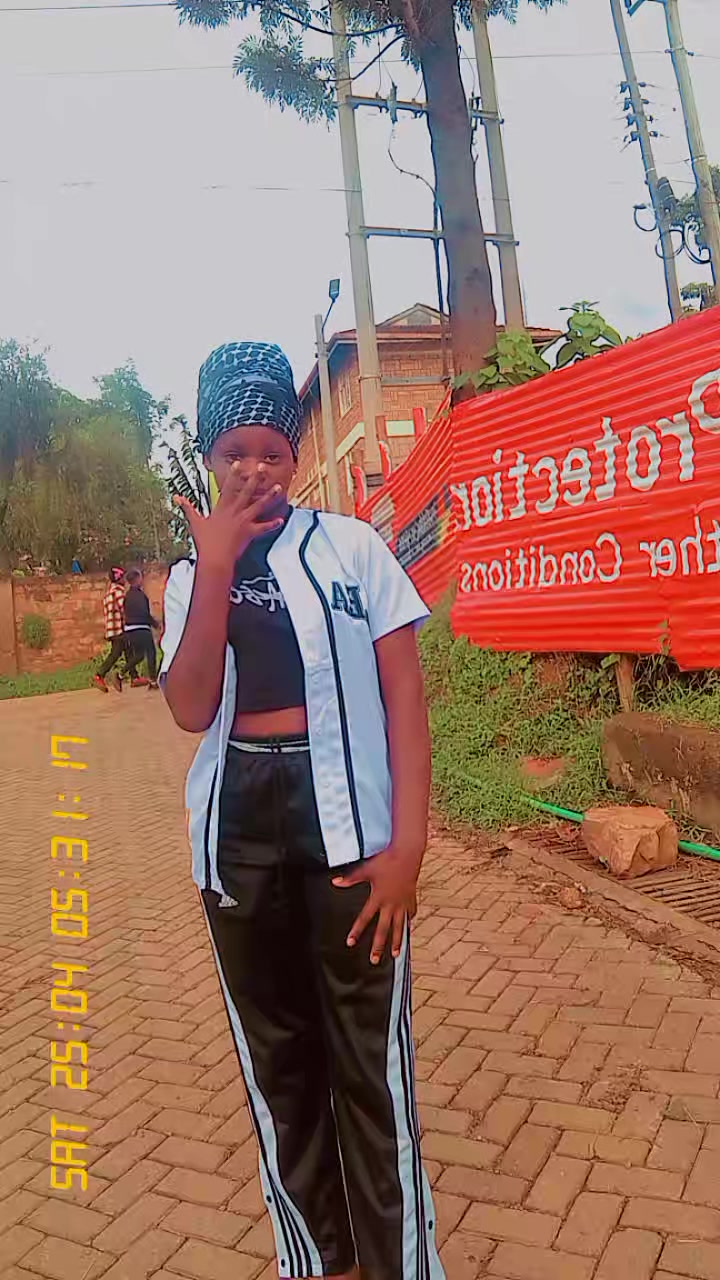 @🦋Ni🦋 💜ñyãbøkë💜📌